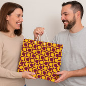 Arizona Maroon and Gold Checker Pattern Groot Cadeauzakje