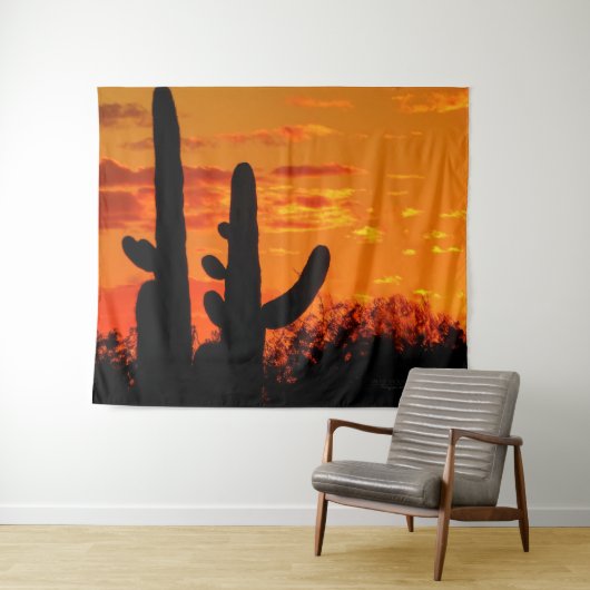 Arizona Saguaro Cacti met heldere Oranje zonsonder Wandkleed (In Situ (horizontaal))