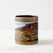 Arizona Superstition Mountain Cactus Faux Leather Tweekleurige Koffiemok (Center)