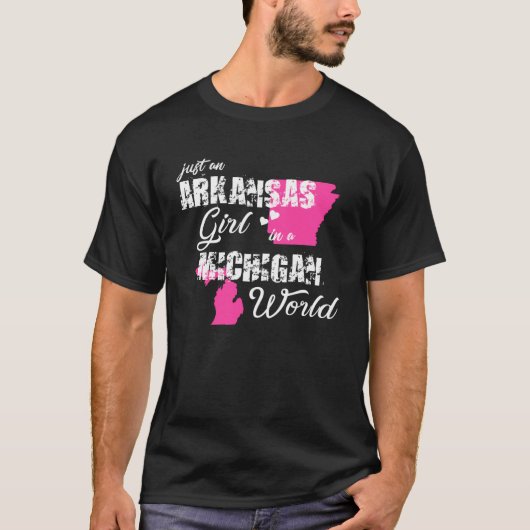 Arkansas Gewoon een Arkansas meisje in een Michiga T-shirt (Voorkant)