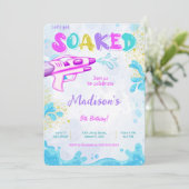 Armes à eau Invitations d'anniversaire (Debout devant)