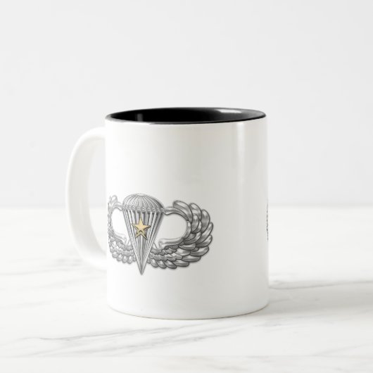 Army Airborne Basic Parachutist met Combat Star Tweekleurige Koffiemok (Voorkant links)