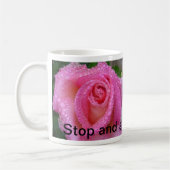Arrêtez et sentez la tasse de roses (Gauche)