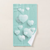 Arrière - plan vert clair avec coeur blanc 3D (Serviette à main)