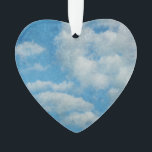 Arrière - plan vintage nuages désespérés<br><div class="desc">Le design arrière - plan ciel nuageux de cet ornement avec un cordon satiné a une texture ancienne et usée, comme s'il faisait partie d'un tableau ancien. Les nuages varient du blanc au gris sur un ciel bleu et en détresse. Vous aurez l'impression d'être au Ciel avec cette jolie photo...</div>