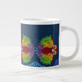 Art de poisson abstrait en écriture thaïe | Mug gé (Droite)
