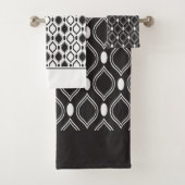 Art Deco Pearls Anthracite en White Pattern Bad Handdoek (Insitu)