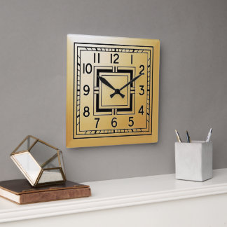 Art Deco stijl vierkante klok in goud.
