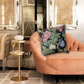 Art Nouveau Garden Muse Design Kussen