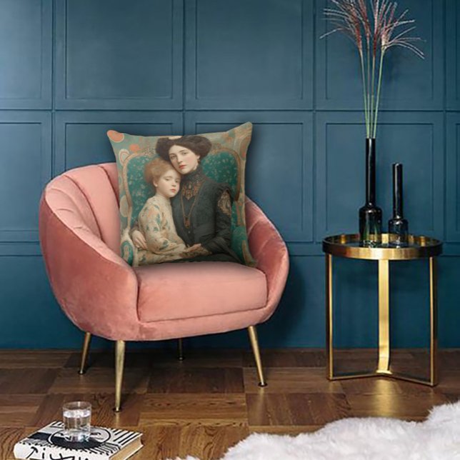 Art Nouveau Mother & Child Kussen (Creator heeft geüpload)