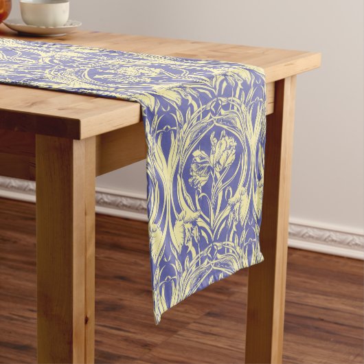 Art Nouveau Periwinkle & Ivory Tulip Table Runner Medium Tafelloper (Voorbeeld)