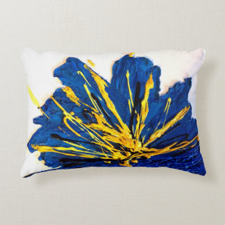 Art Pillow "ROYAL FLOWER" Accent Kussen