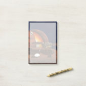 Artiest's Rendition of the Insight Lander. Post-it® Notes (Op bureau)