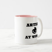 Artiste Au Travail Mug Deux Tons (Devant droit)