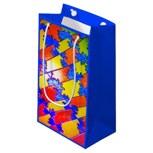 Artsy Gift Bag Klein Cadeauzakje (Voorkant Gekanteld)