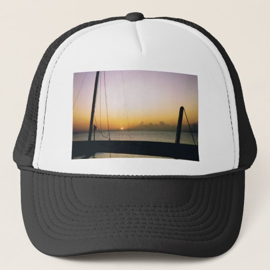 Aruba Sunset Trucker Pet (Voorkant)