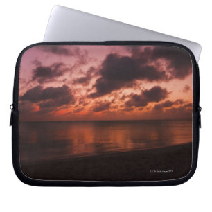 Aruba, zee bij zonsondergang laptop sleeve