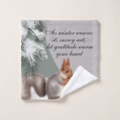 As winter weaves its snowy art, let gratitude warm (Gant de toilette)