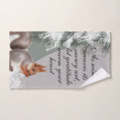 As winter weaves its snowy art, let gratitude warm (Serviette à main)