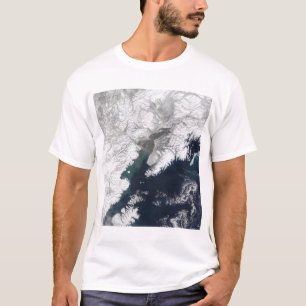 Ash plume uit Mount Redoubt, Alaska T-shirt