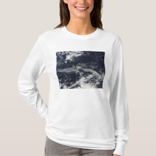 Ash Plume uit Soufriere Hills, Montserrat T-shirt
