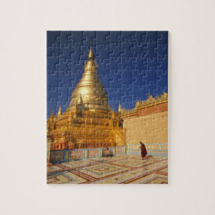 Asia, Birma (Myanmar) Mandalay, Sagaing Hill: Legpuzzel