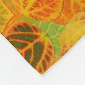 Aspen Leaves Collage Solid Medley 1 Fleece Deken (Hoek)