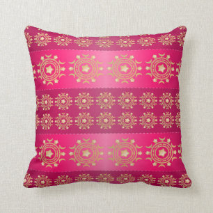 Assez rose et coussin de motif d'or