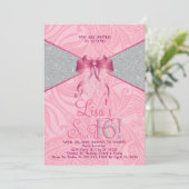 Assez rose, invitations de sweet sixteen de (Debout devant)