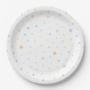Assiette de fête blanche d'anniversaire avec confe