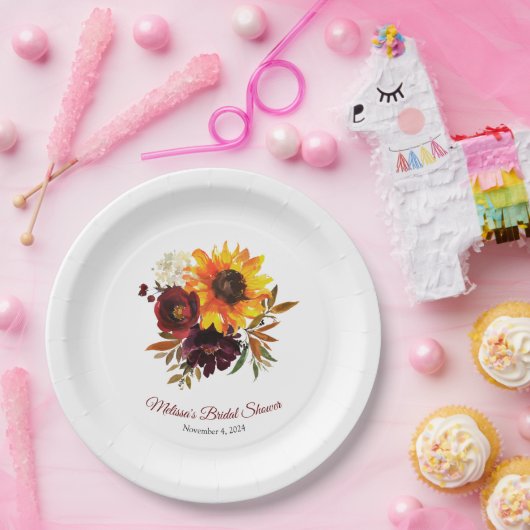 Assiette en carton Tombez amoureux (Fête)