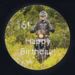 Assiettes En Carton 16th birthday photo boy<br><div class="desc">Cool and trendy paper plates for a teens party. Insert Your photo of the birthday kid.  With the number: 16! and the text above the photo: Happy Birthday! Rough,  rustic letters and number.  Matching napkins available.</div>