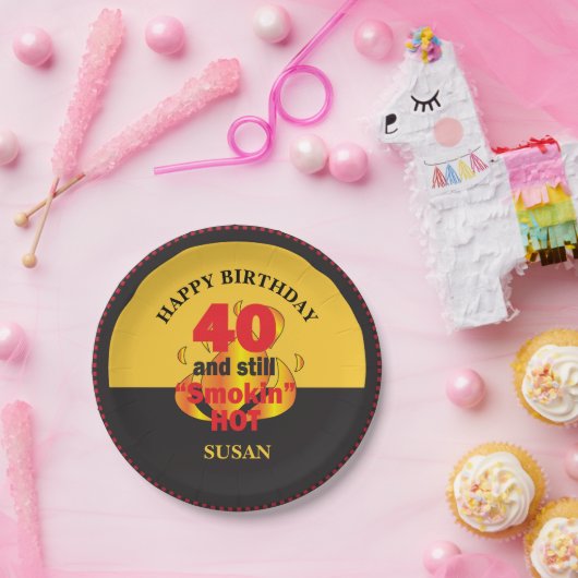 Assiettes En Carton 40 et toujours anniversaire chaud de Smokin | (Fête)