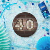 Assiettes En Carton 40e anniversaire marque marquee sur mur en brique (Fête)
