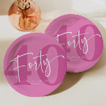 Assiettes En Carton 40e fête du 40e anniversaire de Pink<br><div class="desc">C'est un rose Quarante-Quarante Quarante-quarantième Anniversaire Plaques de papier de fête!</div>