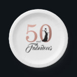 Assiettes En Carton 50 et fête d'anniversaire rose fabuleuse d'or<br><div class="desc">Celebrate tournant 50 dans le style avec cette cinquantième conception élégante d'anniversaire. 50 et fabuleux dans le rose et le noir d'or de ROS. Les produits assortis sont disponibles dans notre magasin. Si vous avez besoin de n'importe quelle aide svp nous contacter par notre magasin.</div>