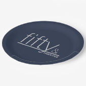 Assiettes En Carton 50 & FABULOUS 50e fête d'anniversaire Modern Navy  (Angle)