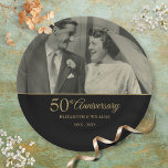 Assiettes En Carton 50e anniversaire Mariage Gold Black Photo<br><div class="desc">Personnalisez avec votre photo mariage préférée et les détails spéciaux cinquante ans d'anniversaire de mariage doré en typographie or chic sur un arrière - plan noir. Conçu par Thisisnotme©</div>
