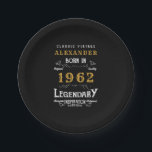 Assiettes En Carton 60th Birthday 1962 Ajouter le nom Legendary Black<br><div class="desc">Personnalisé ajouter votre nom plaque de papier d'anniversaire. Modifiez le nom et l'année avec le modèle fourni. Une merveilleuse plaque d'anniversaire noire personnalisée. Plus de cadeaux et de fournitures de fête disponibles avec le design "légendaire" dans le magasin.</div>