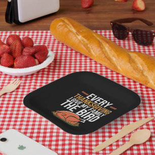 Assiettes En Carton  À chaque Thanksgiving, je fais un doigt à ma fami