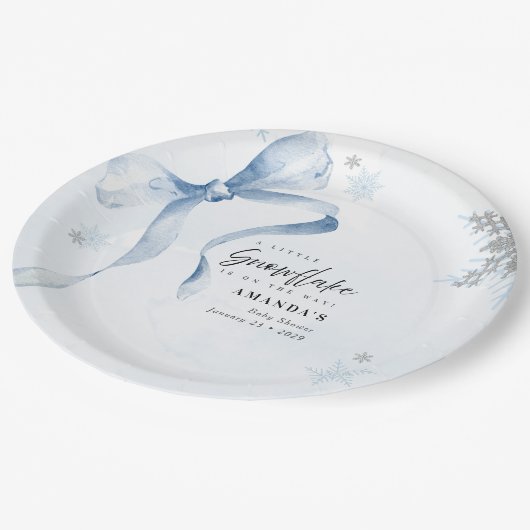 Assiettes En Carton A little Snowflake Blue Bow Glitter Baby Shower (Angle)