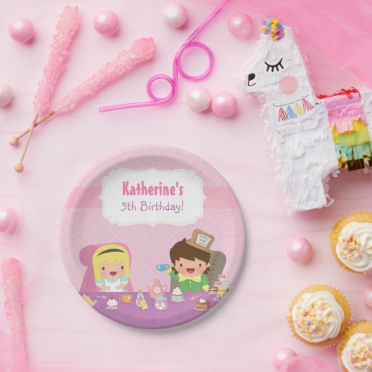 Assiettes En Carton Alice dans des approvisionnements d'anniversaire (Fête)