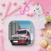 Assiettes En Carton Ambulance d'urgence dans Cityscape Secourt Médical (Fête)