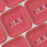 Assiettes En Carton Amérique 4 juillet décorations rouges Plaques de p<br><div class="desc">Célébrez le 4 juillet en style avec cette plaque de papier amusante. Avec l'expression "AMERICA the land that i love" dans une police amusante avec des couleurs patriotiques et des étoiles d'or. Customisez le texte du script.</div>