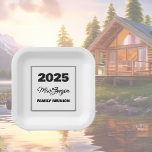 Assiettes En Carton Année du nom de la réunion familiale<br><div class="desc">Créez vos propres Plaques de papier de l'année de nom de réunion familiale ! Personnalisez ce design avec votre propre texte. Vous pouvez customiser cette conception en cliquant sur le bouton "Modifier les détails" si vous le souhaitez.</div>