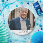 Assiettes En Carton Anniversaire Homme élégant Photo Blanc Monogramme (Fête)