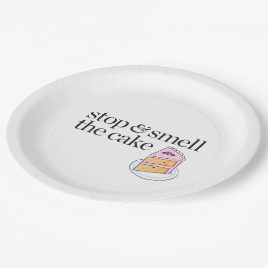 Assiettes En Carton Arrêtez et sentez le gâteau (Angle)