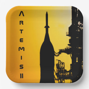 Assiettes En Carton Artemis II vers la plateforme de lancement