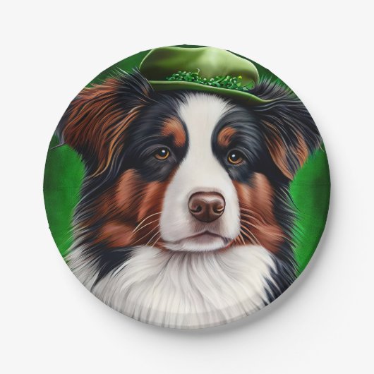 Assiettes En Carton Australian Shepherd dog en tenue de St. Patrick's (Devant)