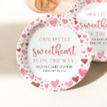 Assiettes En Carton Baby shower de la Saint Valentin Pink Little Sweet<br><div class="desc">Pink Little Sweetheart Valentine's Day Plaques de papier Baby shower Célébrez votre baby shower dans un style adorable avec ces Plaques de papier Pink Little Sweetheart Valentine Day! Dotées de charmantes touches de coeur et de douceur, ces assiettes sont parfaites pour servir des délicieuses friandises avec un soupçon d'amour. Idéal...</div>
